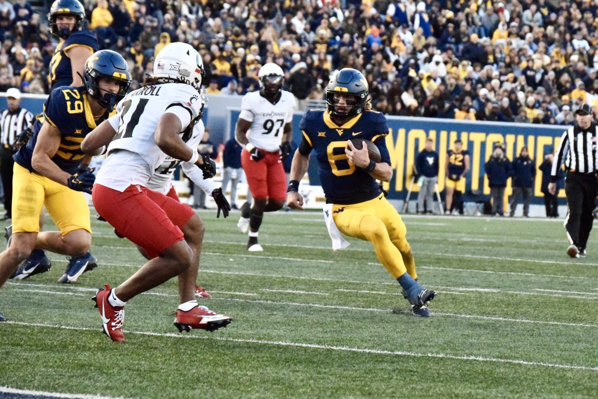 WVU Football Garrett Greene scrambling
