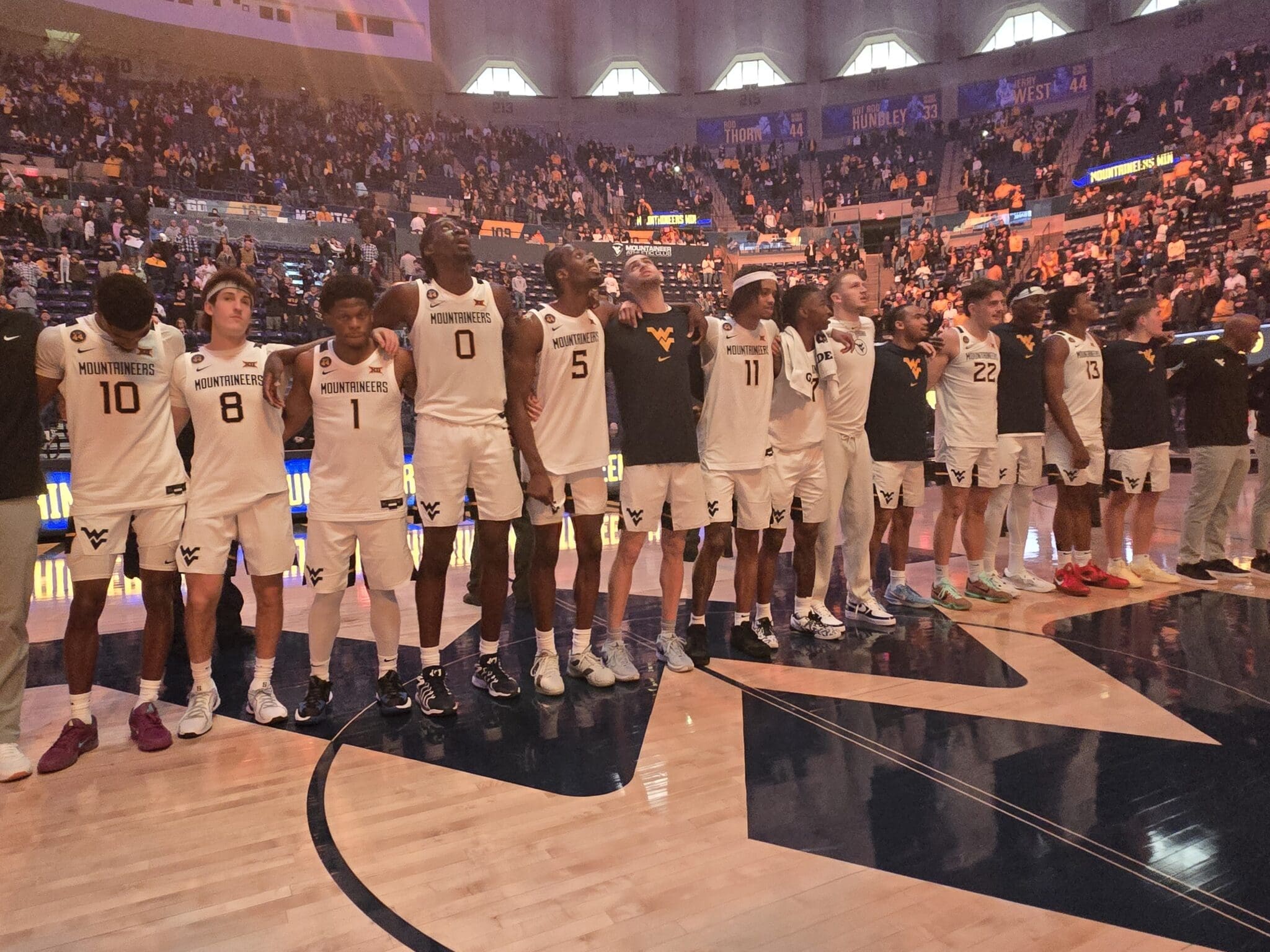 WVU Basketball team singing Country Roads