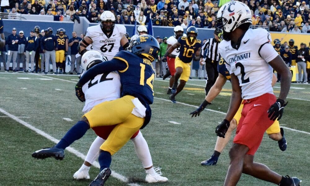 WVU Football Malachi Ruffin against Cincinnati
