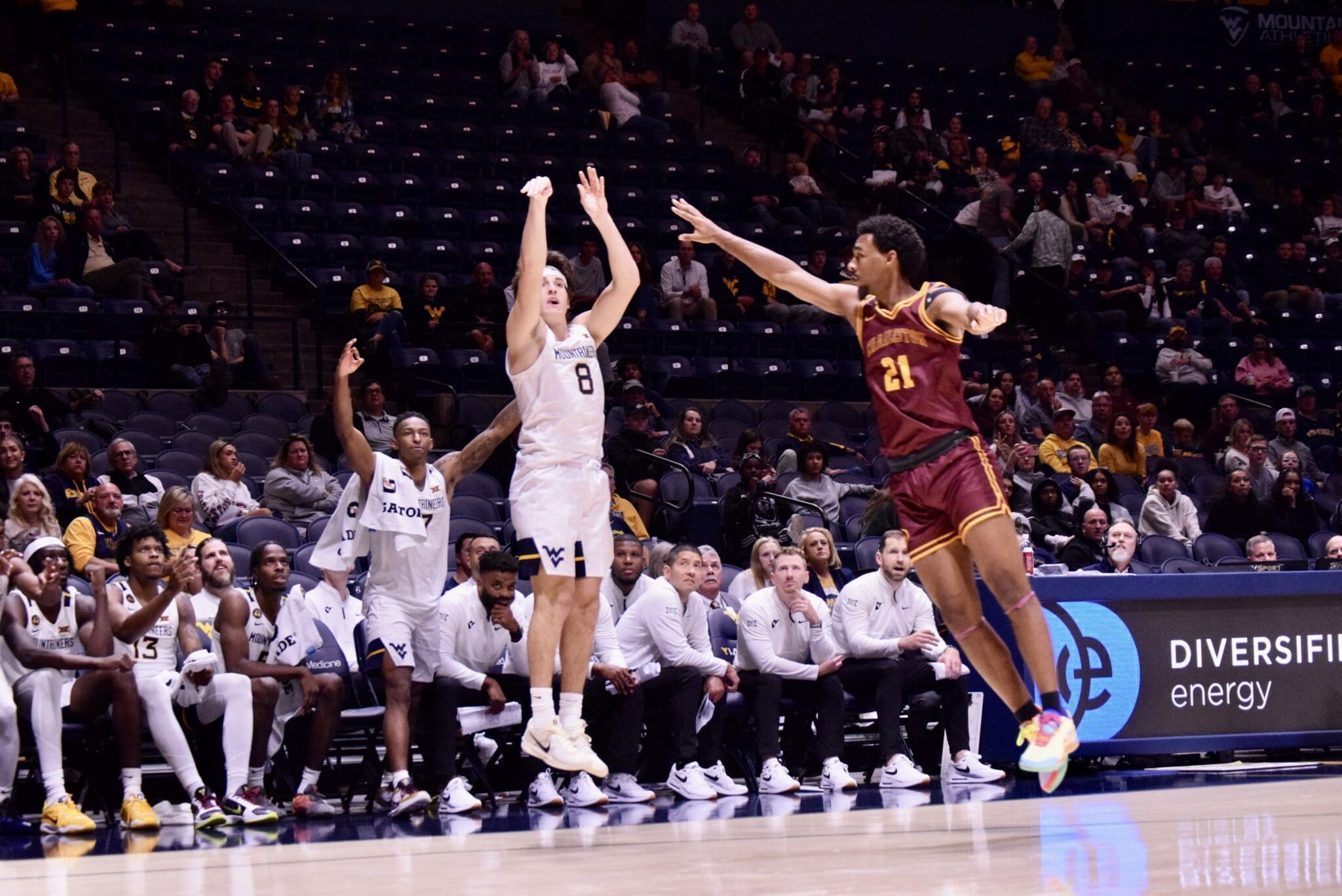 WVU Basketball Jake Auer