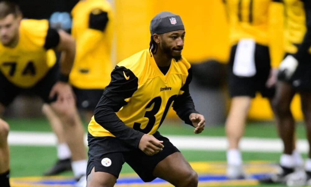 Beanie Bishop with Steelers