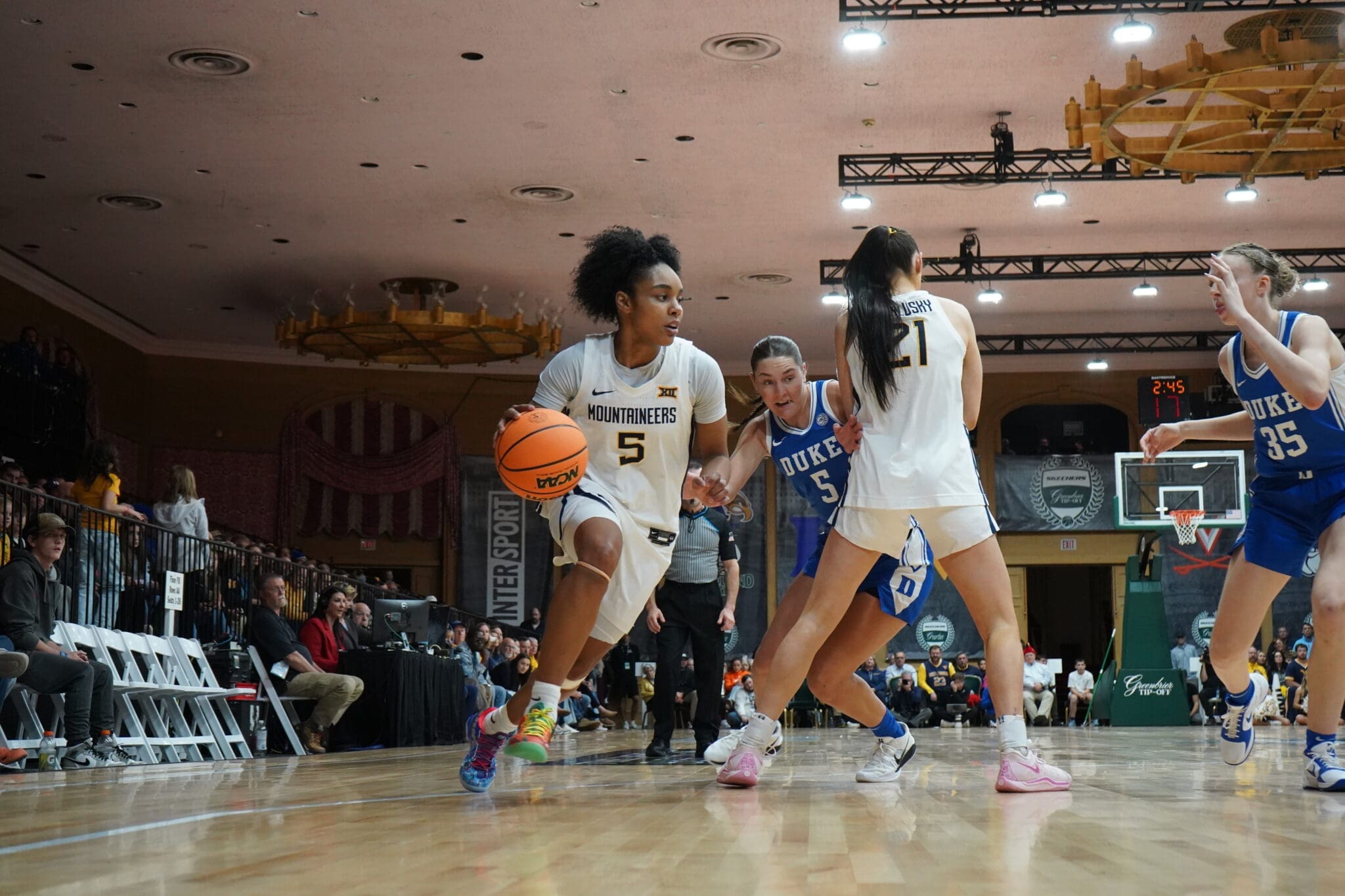 WVU Women’s Basketball Sydney Shaw against Duke