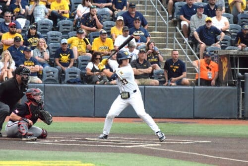 WVU Baseball Logan Sauve hitting