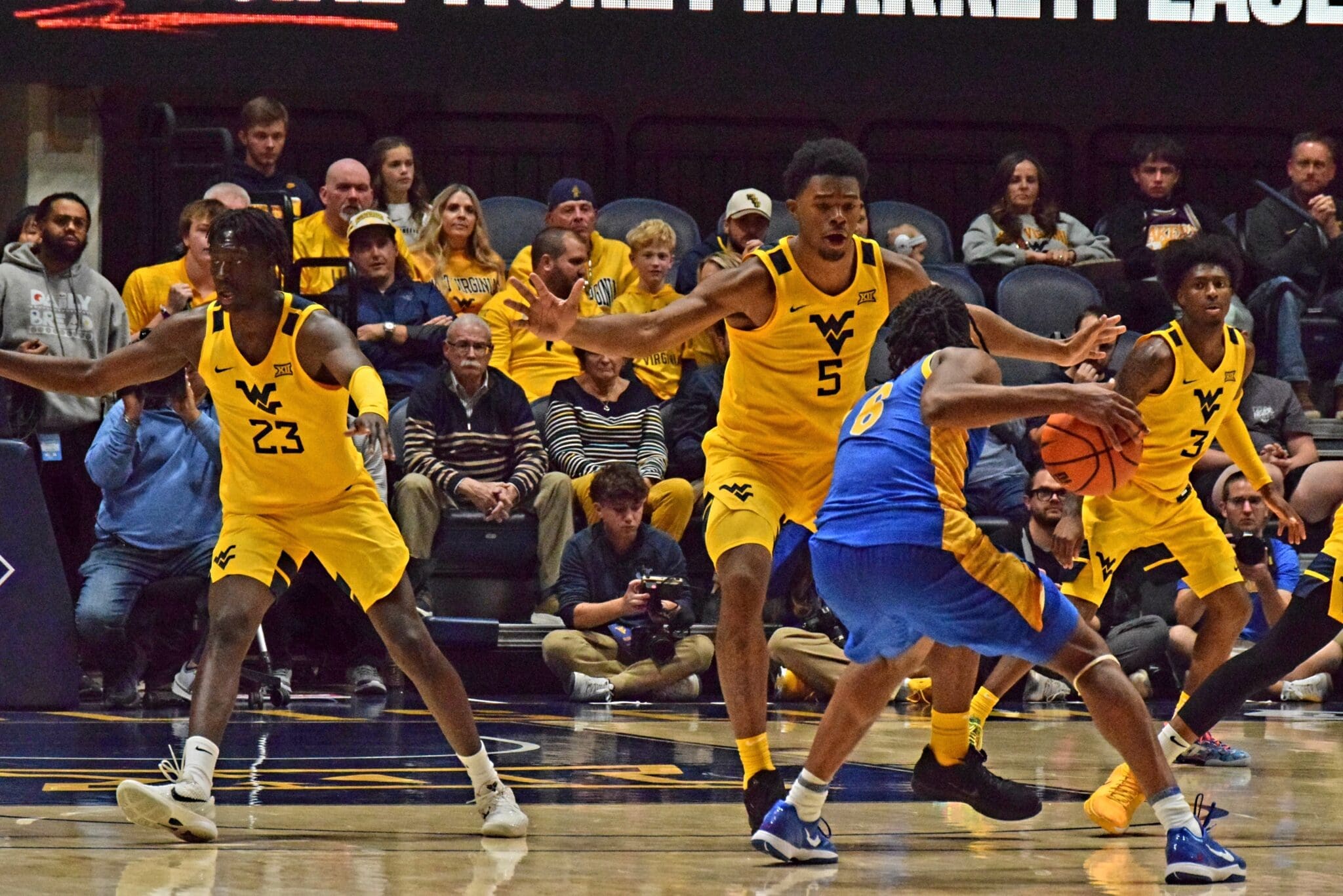 WVU Basketball DJ Thomas against Pitt