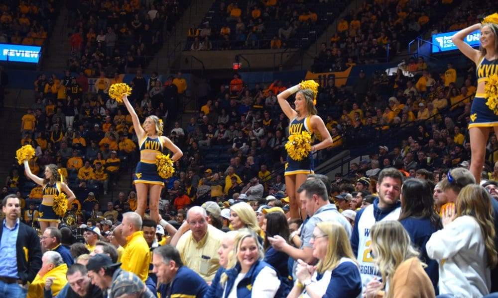 WVU fans and cheerleaders