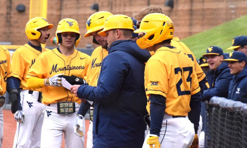 Steve Sabins with WVU Baseball team