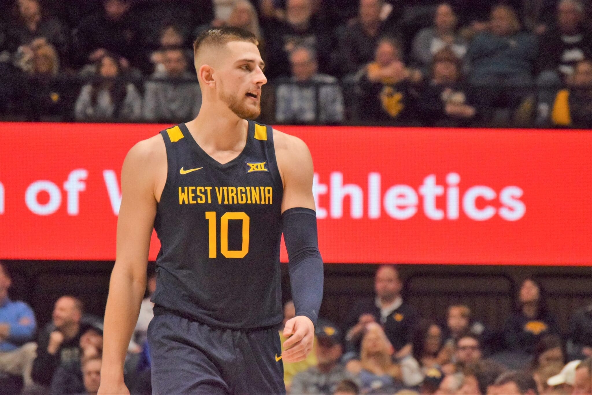 WVU Basketball guard Erik Stevenson