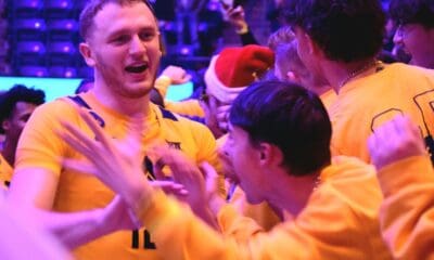 WVU Basketball Tucker DeVries with fans