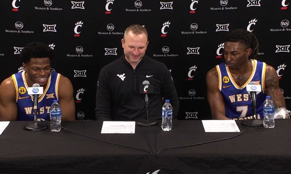 WVU Basketball Darian DeVries, Javon Small and Joseph Yesufu