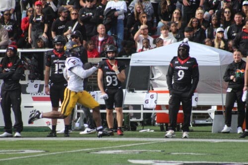 WVU Football safety Anthony Wilson pick-6 at Cincinnati
