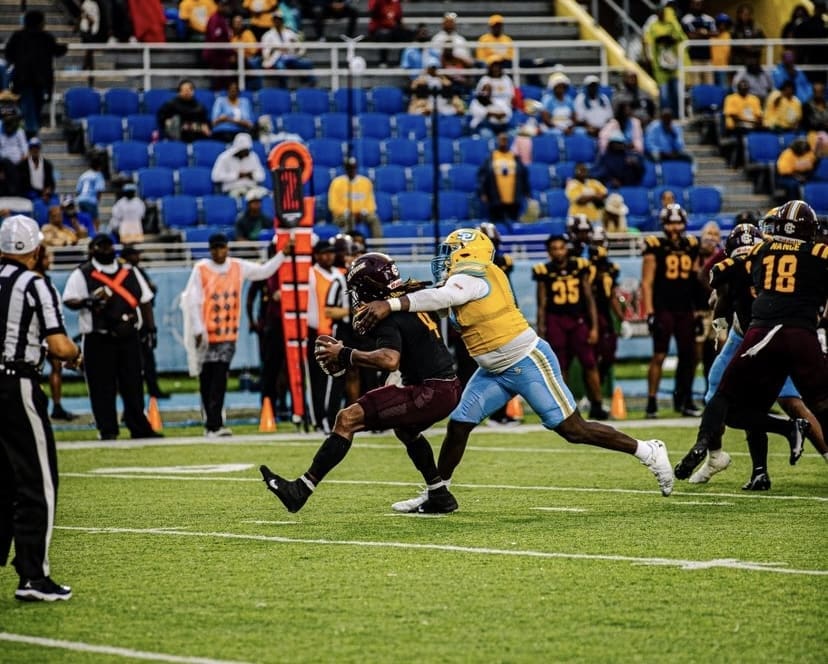 WVU Football contacts transfer DL Jelani Davis