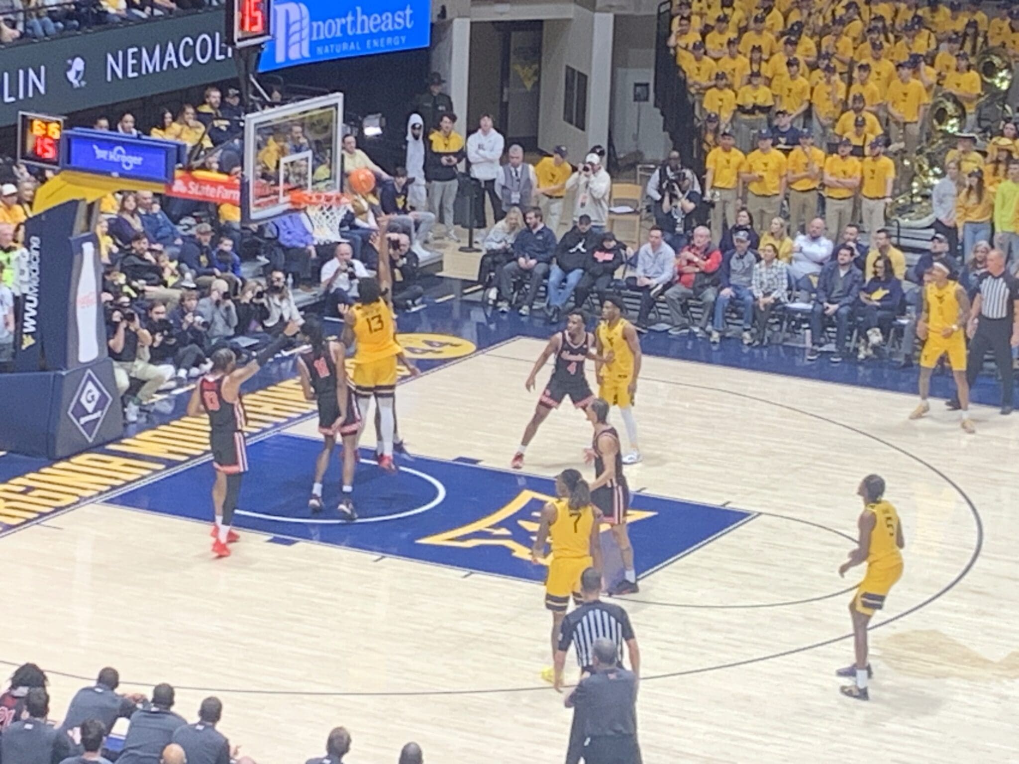 WVU Basketball abasing Houston