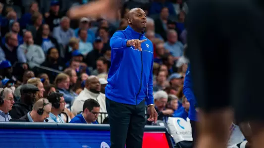 Memphis head coach Penny Hardaway