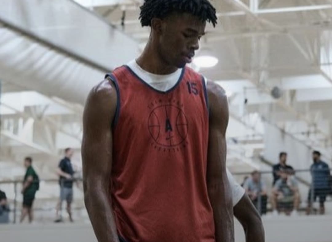 WVU Basketball commit DeAndre Thomas