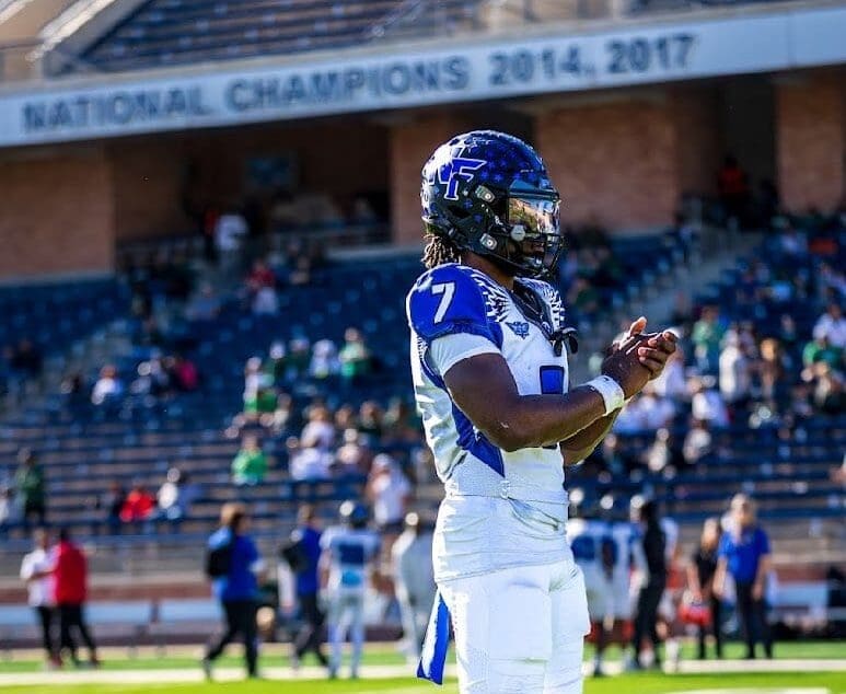 WVU Football QB recruit Legend Bey