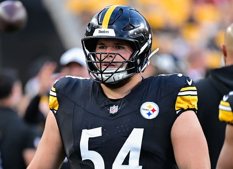 Steelers center Zach Frazier