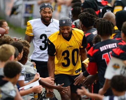 Beanie Bishop with fans at Steelers training camp