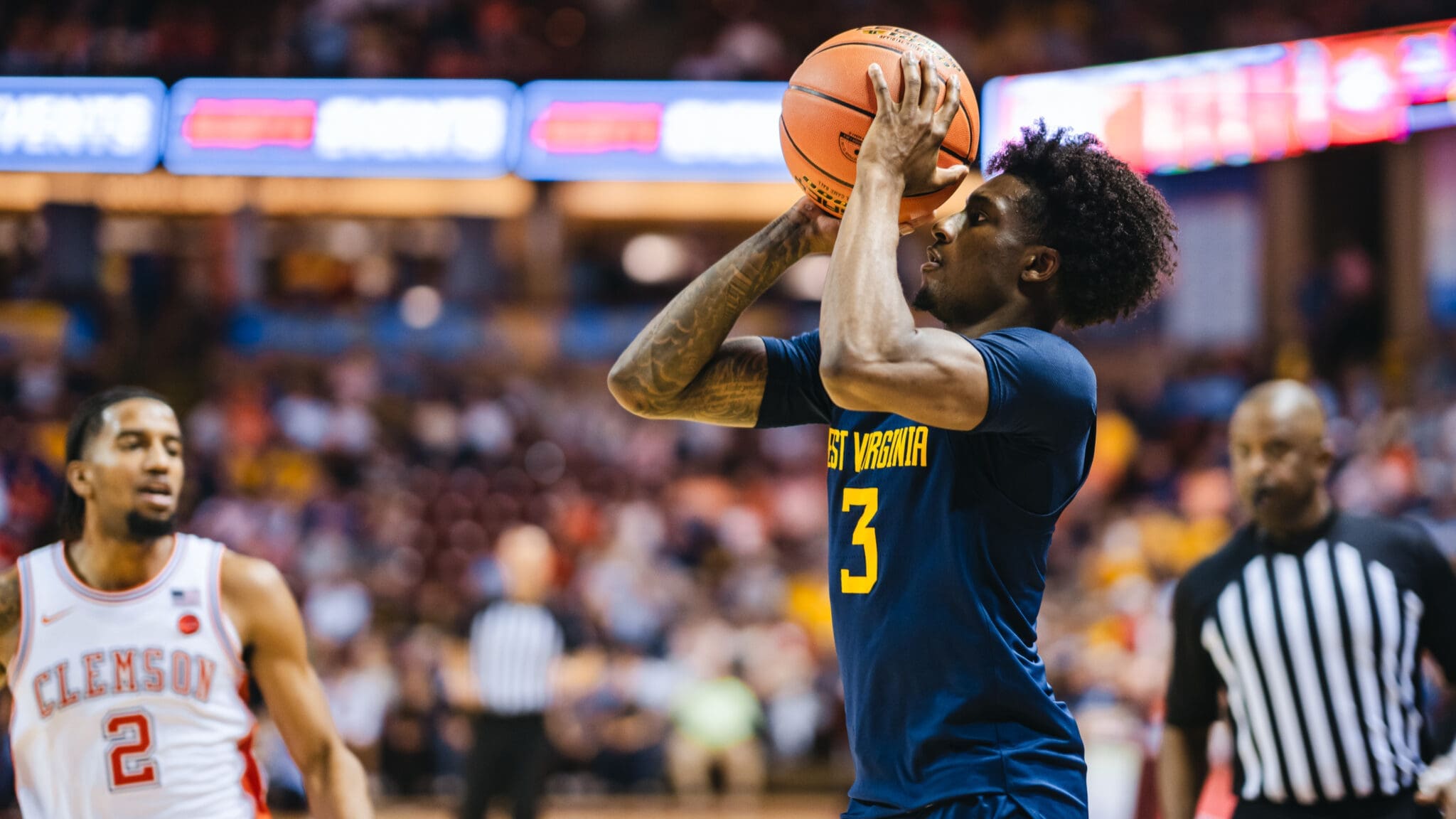 WVU Basketball Honor Huff shooting against Clemson