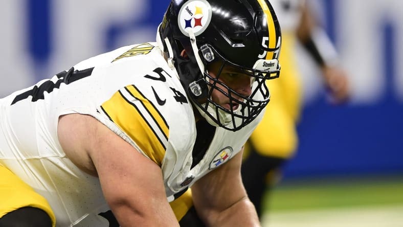 Zach Frazier with Steelers